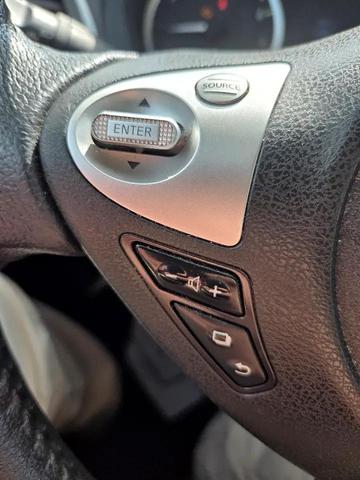Photo of 2016 Super Black Nissan Sentra