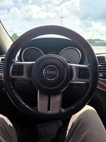 Photo of 2012 Brilliant Black Crystal Pearlcoat Jeep Grand Cherokee