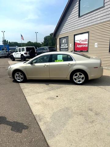 Photo of 2010 TAN Chevrolet Malibu