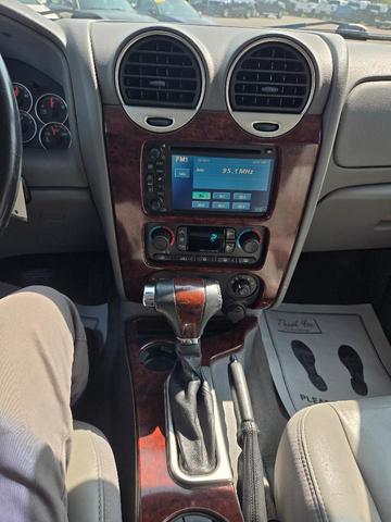 Photo of 2006 Onyx Black GMC Envoy