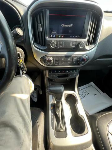 Photo of 2019 Black Chevrolet Colorado