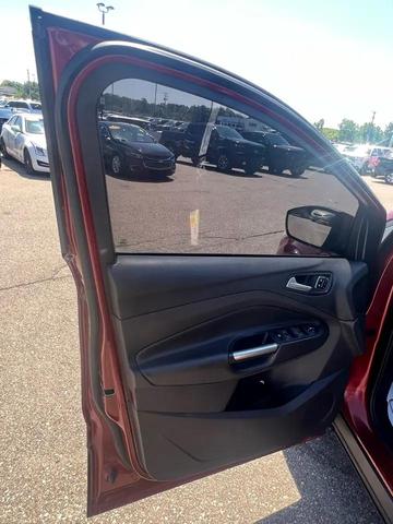 Photo of 2015 Ruby Red Metallic Tinted Clearcoat Ford Escape