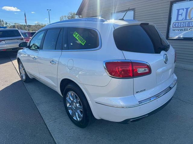 Photo of 2014 White Buick Enclave
