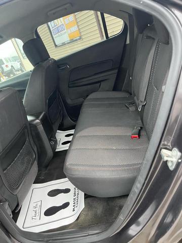 Photo of 2015 Tungsten Metallic Chevrolet Equinox