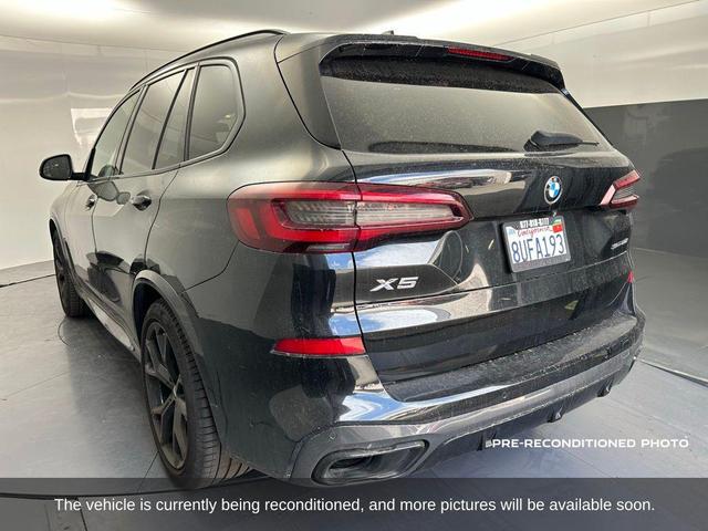Photo of 2021 Black Sapphire Metallic BMW X5
