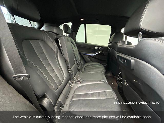 Photo of 2021 Black Sapphire Metallic BMW X5