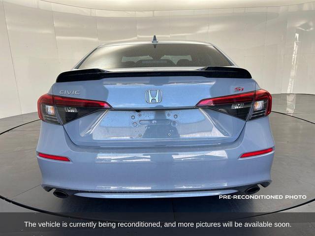 Photo of 2022 Sonic Gray Pearl Honda Civic Si