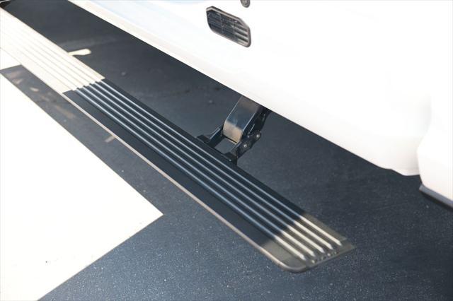 Photo of 2025 Bright White Clearcoat RAM 2500