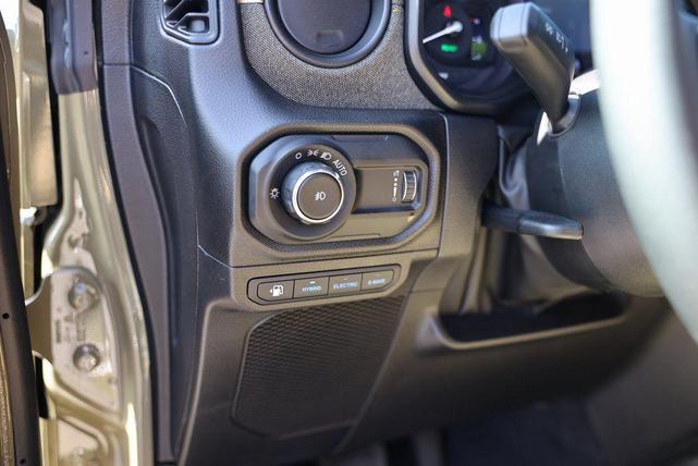 Photo of 2025 41 Jeep Wrangler 4xe