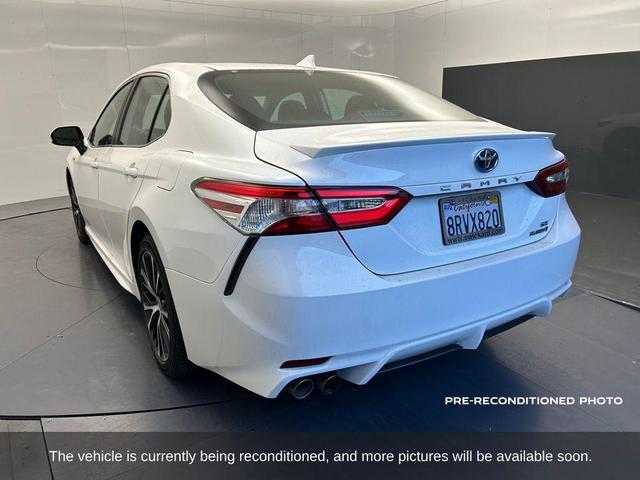 Photo of 2020 Super White Toyota Camry