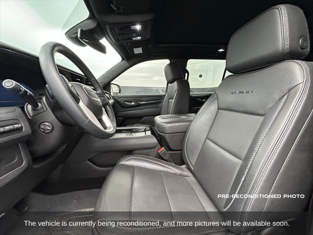 Photo of 2023 Summit White GMC Yukon