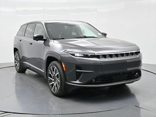 Photo of 2025 Baltic Gray Metallic Clearcoat Jeep Wagoneer S