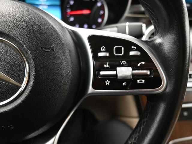 Photo of 2021 Polar White Mercedes-Benz GLC 300