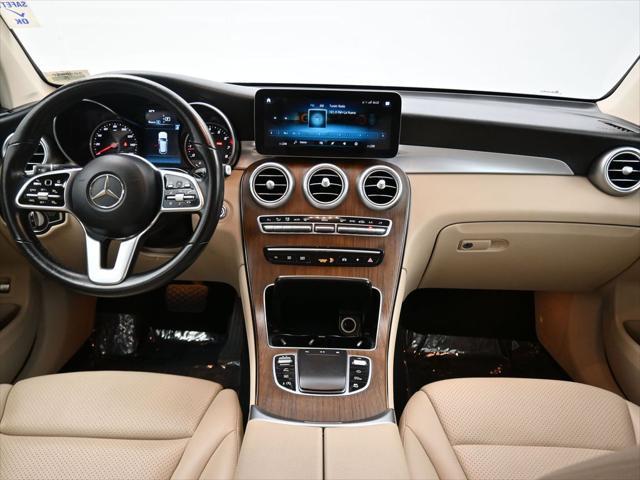 Photo of 2021 Polar White Mercedes-Benz GLC 300