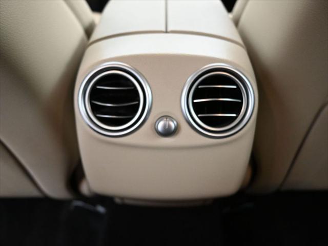 Photo of 2021 Polar White Mercedes-Benz GLC 300