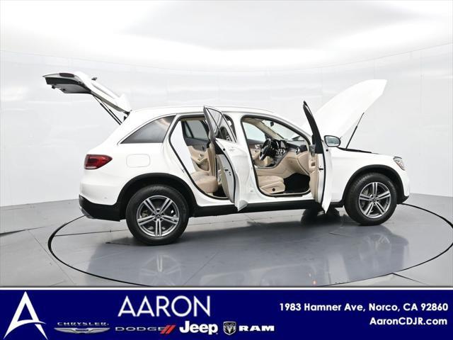 Photo of 2021 Polar White Mercedes-Benz GLC 300
