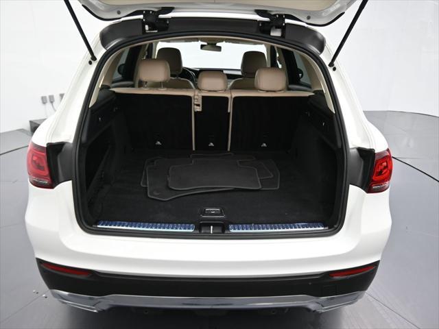Photo of 2021 Polar White Mercedes-Benz GLC 300
