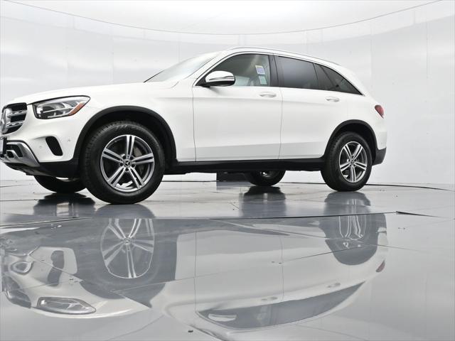 Photo of 2021 Polar White Mercedes-Benz GLC 300