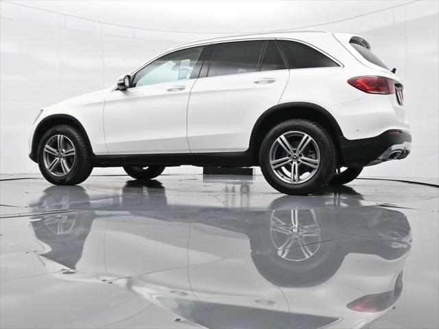 Photo of 2021 Polar White Mercedes-Benz GLC 300