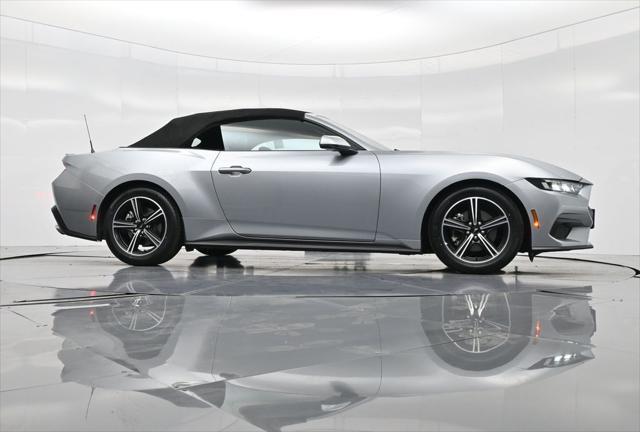 Photo of 2024 Silver Metallic Ford Mustang