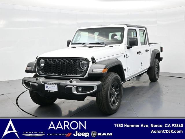 Photo of 2025 Bright White Clearcoat Jeep Gladiator