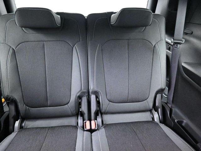 Photo of 2025 Diamond Black Crystal Pearlcoat Jeep Grand Cherokee L