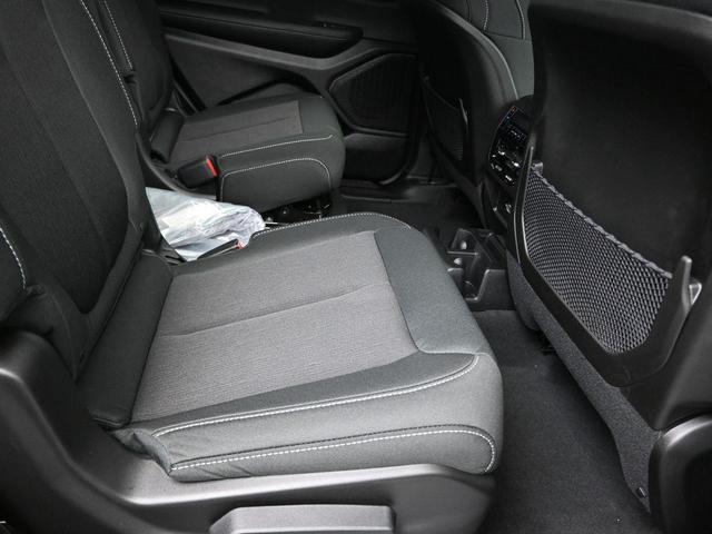Photo of 2025 Diamond Black Crystal Pearlcoat Jeep Grand Cherokee L