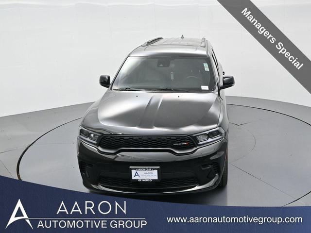 Photo of 2024 DB Black Crystal Clearcoat Dodge Durango