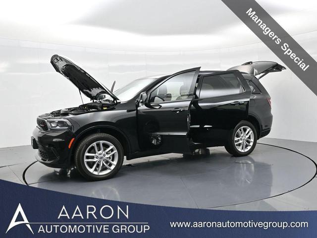 Photo of 2024 DB Black Crystal Clearcoat Dodge Durango