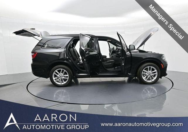 Photo of 2024 DB Black Crystal Clearcoat Dodge Durango