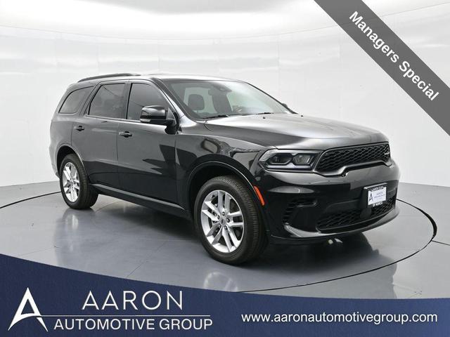 Photo of 2024 DB Black Crystal Clearcoat Dodge Durango