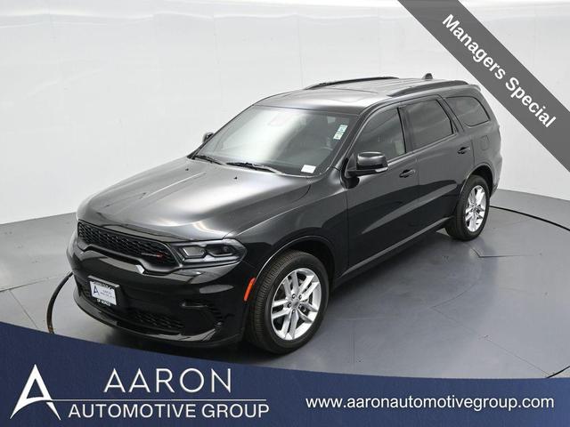 Photo of 2024 DB Black Crystal Clearcoat Dodge Durango