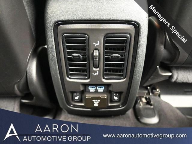 Photo of 2024 DB Black Crystal Clearcoat Dodge Durango