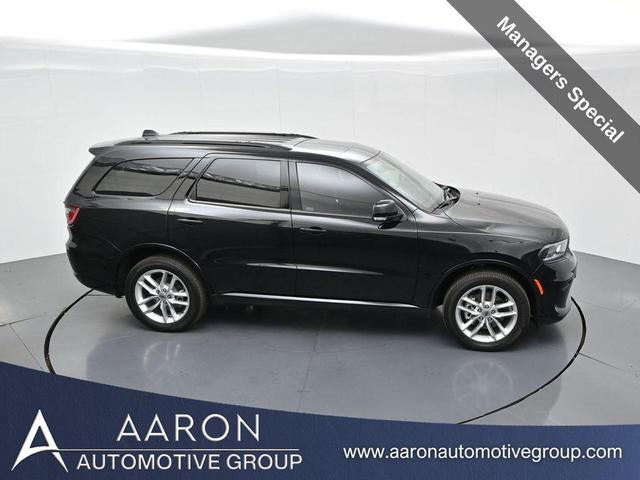 Photo of 2024 DB Black Crystal Clearcoat Dodge Durango