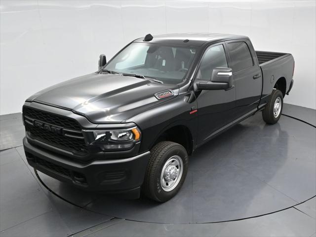 Photo of 2024 Diamond Black Crystal Pearlcoat RAM 2500