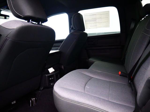 Photo of 2024 Diamond Black Crystal Pearlcoat RAM 2500