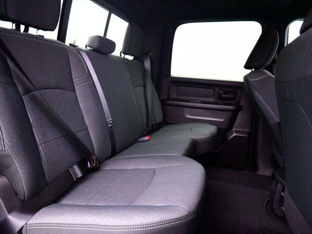 Photo of 2024 Diamond Black Crystal Pearlcoat RAM 2500