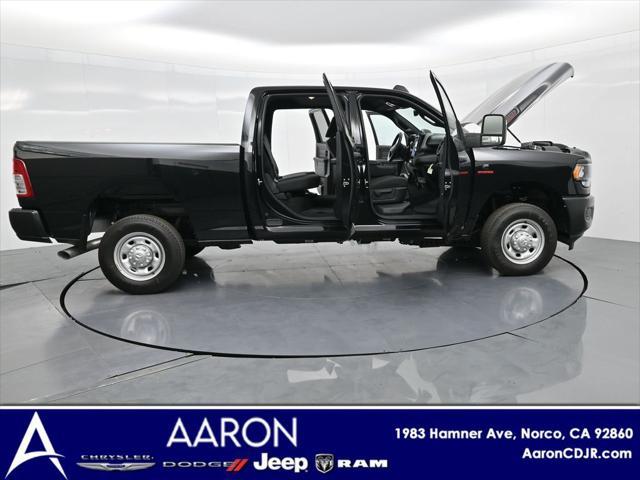 Photo of 2024 Diamond Black Crystal Pearlcoat RAM 2500
