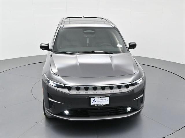 Photo of 2025 Baltic Gray Metallic Clearcoat Jeep Wagoneer S