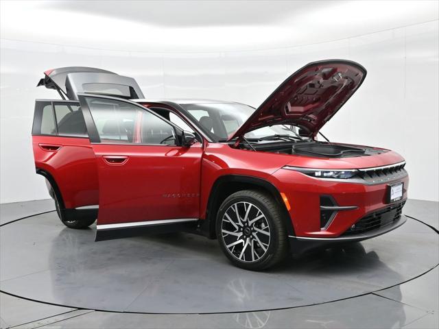 Photo of 2025 Red Hot Pearlcoat Jeep Wagoneer S