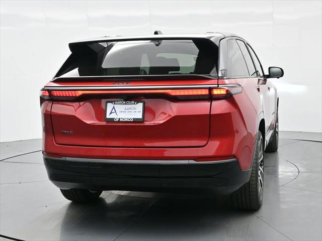 Photo of 2025 Red Hot Pearlcoat Jeep Wagoneer S