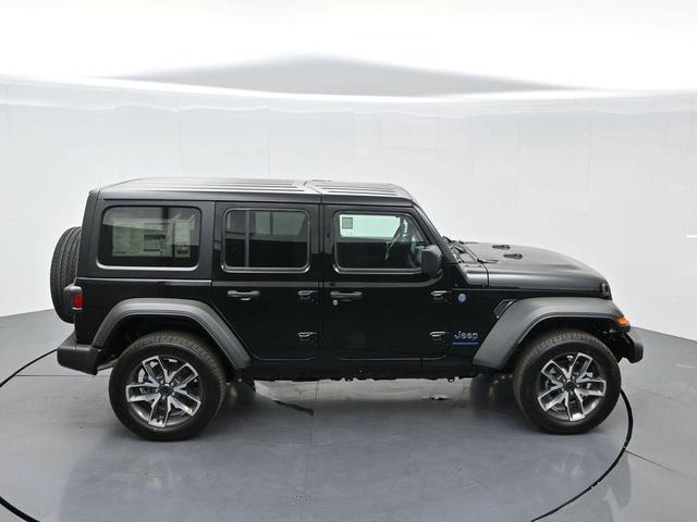 Photo of 2025 Black Clearcoat Jeep Wrangler 4xe