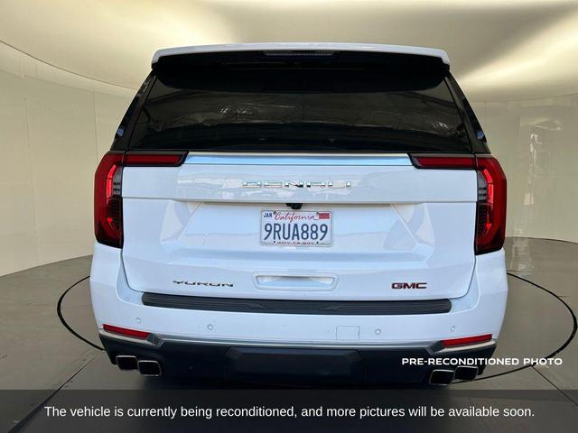 Photo of 2025 Summit White GMC Yukon XL
