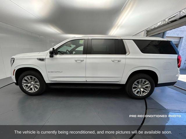 Photo of 2025 Summit White GMC Yukon XL