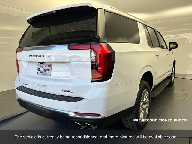 Photo of 2025 Summit White GMC Yukon XL