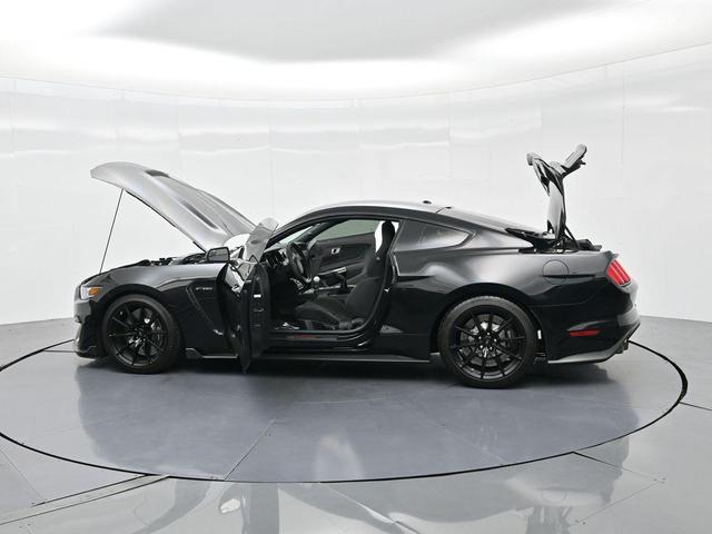 Photo of 2018 Shadow Black Ford Shelby GT350