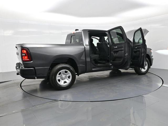 Photo of 2025 Granite Crystal Metallic Clearcoat RAM 1500
