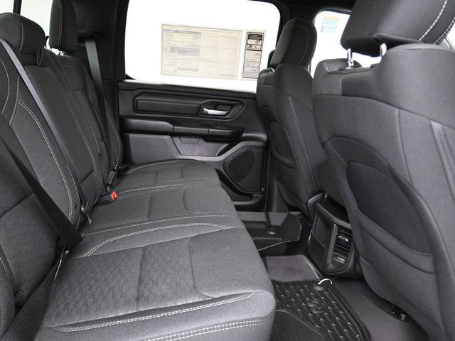 Photo of 2025 Granite Crystal Metallic Clearcoat RAM 1500