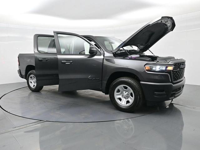 Photo of 2025 Granite Crystal Metallic Clearcoat RAM 1500