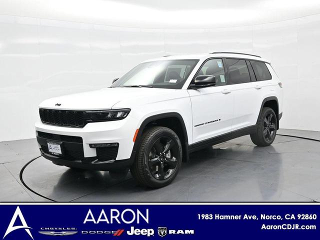 Photo of 2025 Bright White Clearcoat Jeep Grand Cherokee L